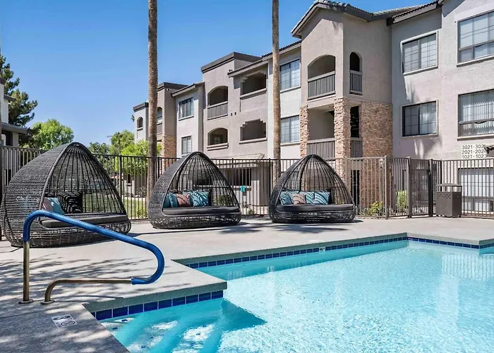 Boulevard Quiet Modern 1br Pickleball Pool Parking Gym 02 * Chandler