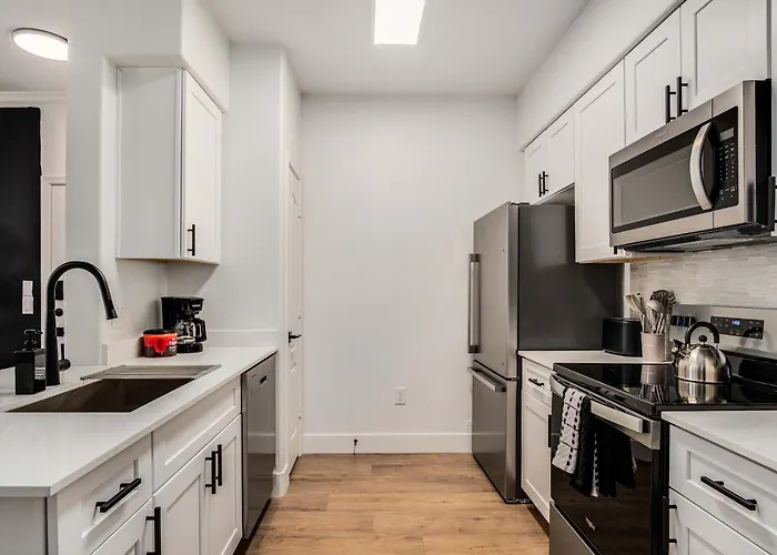 Boulevard Quiet Modern 1br Pickleball Pool Parking Gym 02 Apartment Chandler
